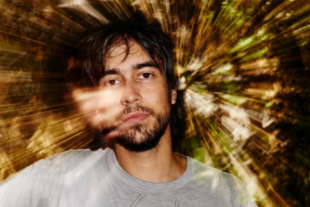 Alex G, por Chris Shonting